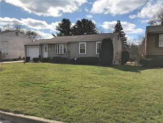 244 Harold Ln, Campbell, OH 44405