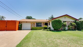 1006 Patricia St, Irving, TX 75060