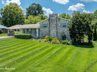 224 Luther Jackson Dr, Maryville, TN 37804