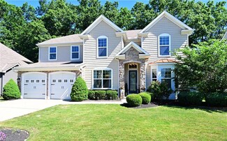 38754 Melgrove Ln, Avon, OH 44011
