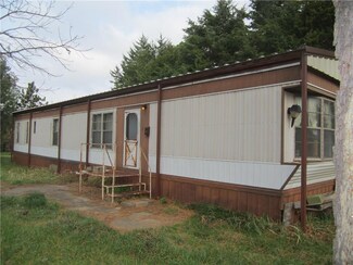 10060 Pecan Tree Cir, Lexington, OK 73051