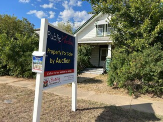 16 E 4th St, Coffeyville, KS 67337