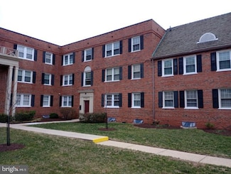 2107 Fort Davis St SE Unit 201, Washington, DC 20020