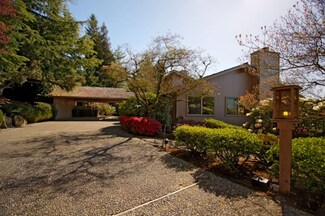 15 Brook Bay Rd, Mercer Island, WA 98040