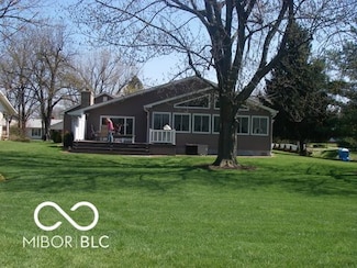 2114 Elmwood Dr, Lebanon, IN 46052