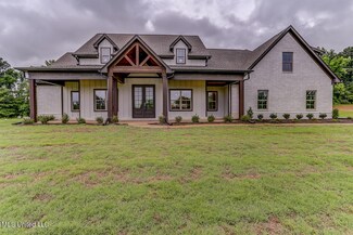 1580 Tributary Dr, Hernando, MS 38632
