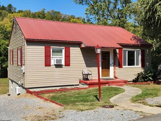 132 Oakland Ave, Clarksburg, WV 26301