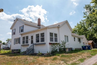 208 34th St, Bay City, MI 48708