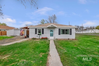 388 4th Ave E, Wendell, ID 83355