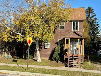 305 E Truman St, Newberry, MI 49868