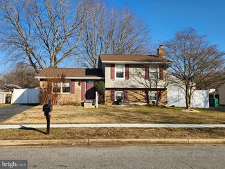 10506 Broadleaf Dr, Upper Marlboro, MD 20774