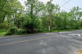 11 Bunker Hill Rd, Lawrence Township, NJ 08648