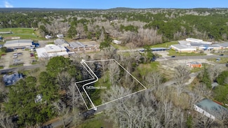 472 E Main St, Zavalla, TX 75980