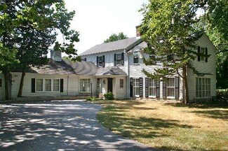 186 N Signal Hill Rd, North Barrington, IL 60010