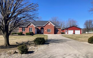 10476 N Prairie Hills Dr, Mooresville, IN 46158