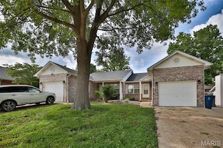 733 Slippery Rock Dr, Edwardsville, IL 62025