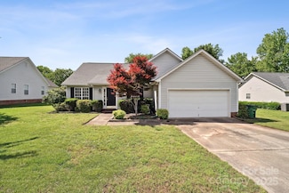 8105 Castlemaine Dr, Matthews, NC 28104