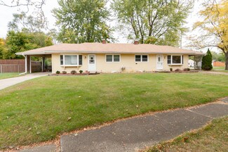 2311 Oakcreek Ave, Kalamazoo, MI 49004