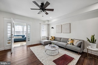 6233 Magnolia St, Philadelphia, PA 19144