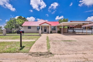 611 S Avenue H, Post, TX 79356