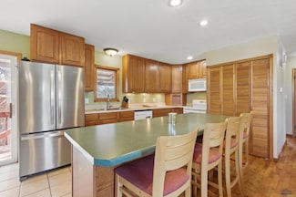 1007 Park Hill Dr, Rapid City, SD 57701