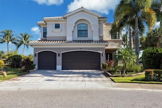 3821 Columbia Ct, Naples, FL 34119