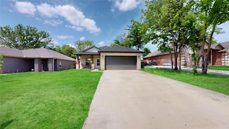 325 W Jones St, Sherman, TX 75090