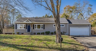 45 Birchwood Rd, Southwick, MA 01077
