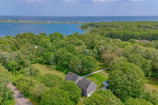 6 Ocean View Dr, Biddeford, ME 04005