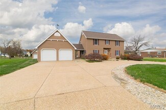 5 Saint Raymond Dr, Saint Peters, MO 63376
