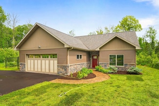 5676 N Tischer Rd, Duluth, MN 55804