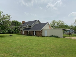 1063 Central Ave, Newark, TX 76071