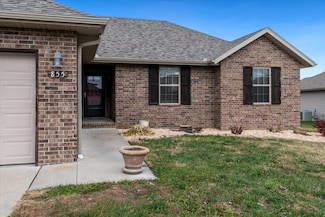 855 E Florence Ct, Nixa, MO 65714