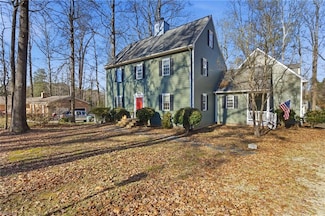 147 Country Club Dr, Williamsburg, VA 23188