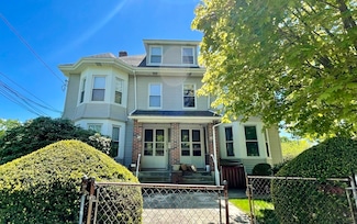 36 Lowell Ave Unit 36-2, Newtonville, MA 02460