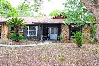 16536 Caldwell Ln, Spring Hill, FL 34610