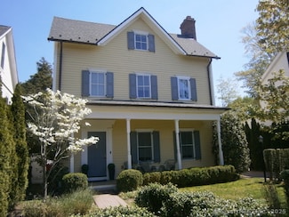 65 Sherwood Place, Greenwich, CT 06830