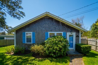 18 Pinehurst Rd, Edgartown, MA 02539