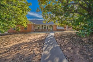 834 Francis Ln, Edmond, OK 73034