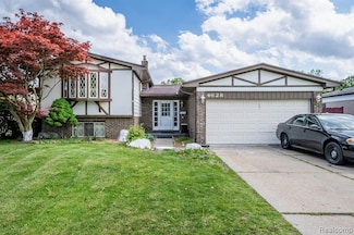 4628 Dickson Dr, Sterling Heights, MI 48310