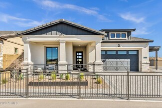 5623 E Scarlet St, Mesa, AZ 85215