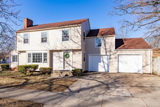 505 S Twyckenham Dr, South Bend, IN 46615