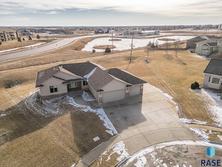 4424 E Steeple Cir, Sioux Falls, SD 57103
