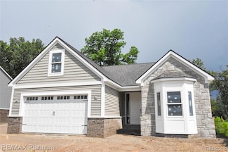 4580 Stillmeadow Dr, Howell, MI 48843