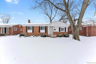 27319 Kennedy St, Dearborn Heights, MI 48127