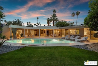 1075 S Manzanita Ave, Palm Springs, CA 92264