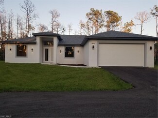 1260 Everglades Blvd S, Naples, FL 34117