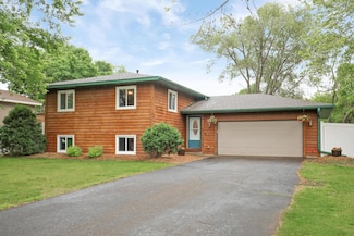 104 Craig Ln, Monticello, MN 55362