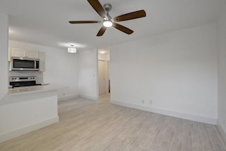 525 S Broadway, Lantana, FL 33462