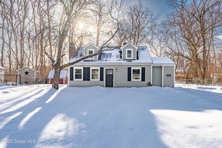 1109 Roberta Rd, Schenectady, NY 12303